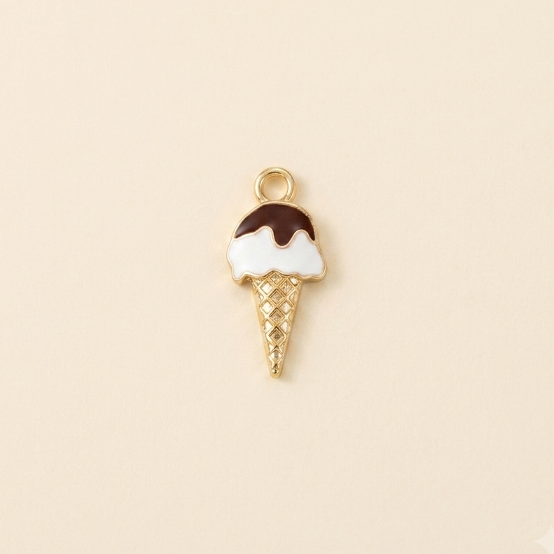 Karmaé Kraft Customisable Charm (White)