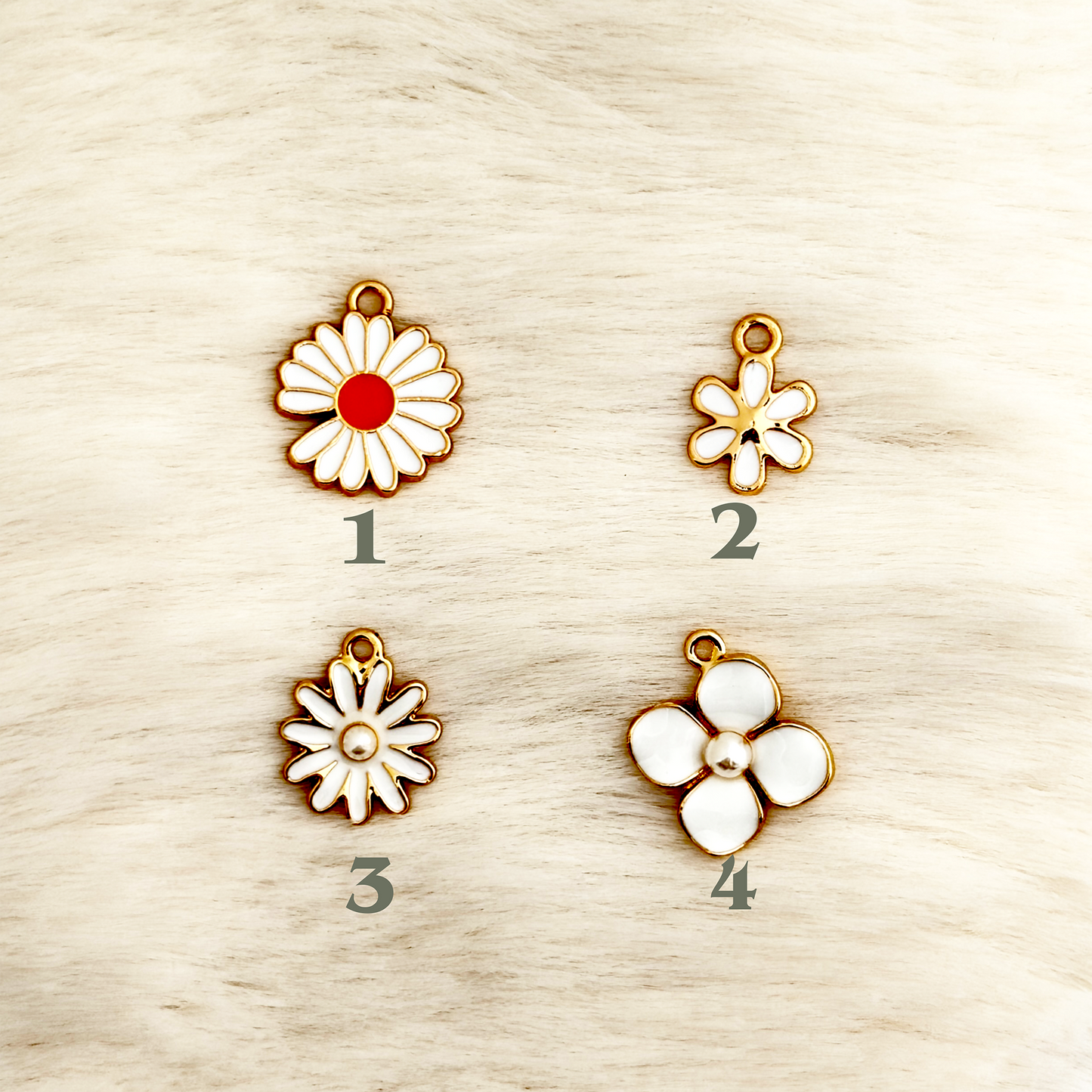 Karmaé Kraft Customisable Charm Set (White)
