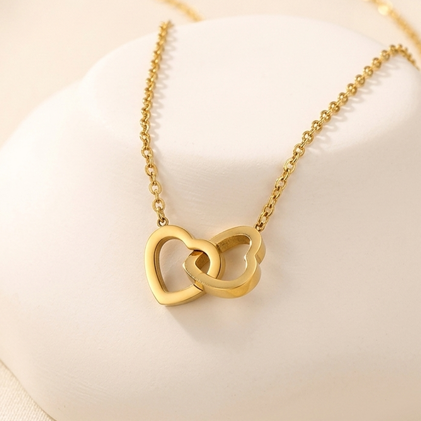 The Entwined Heart - Gold Anti-Tarnish Interlocking Necklace