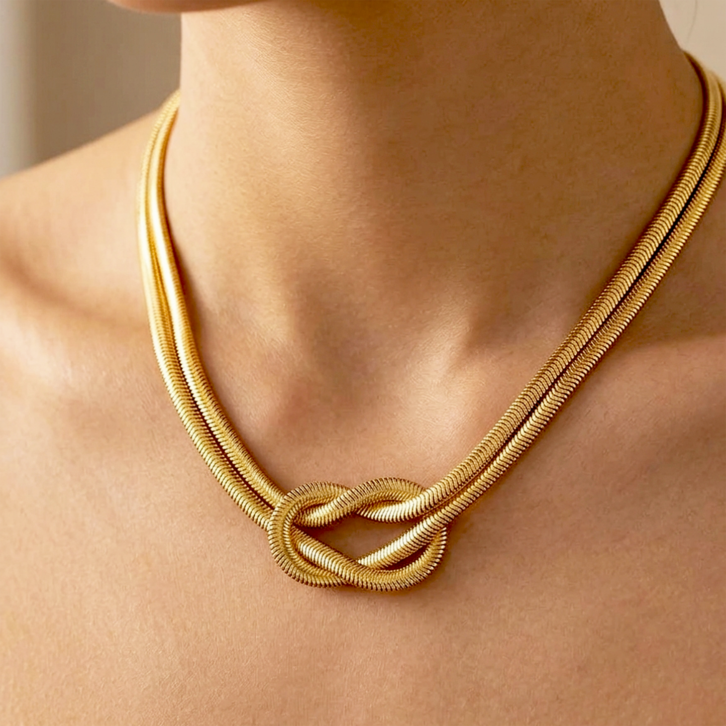 The Fluid Knot Gold Necklace