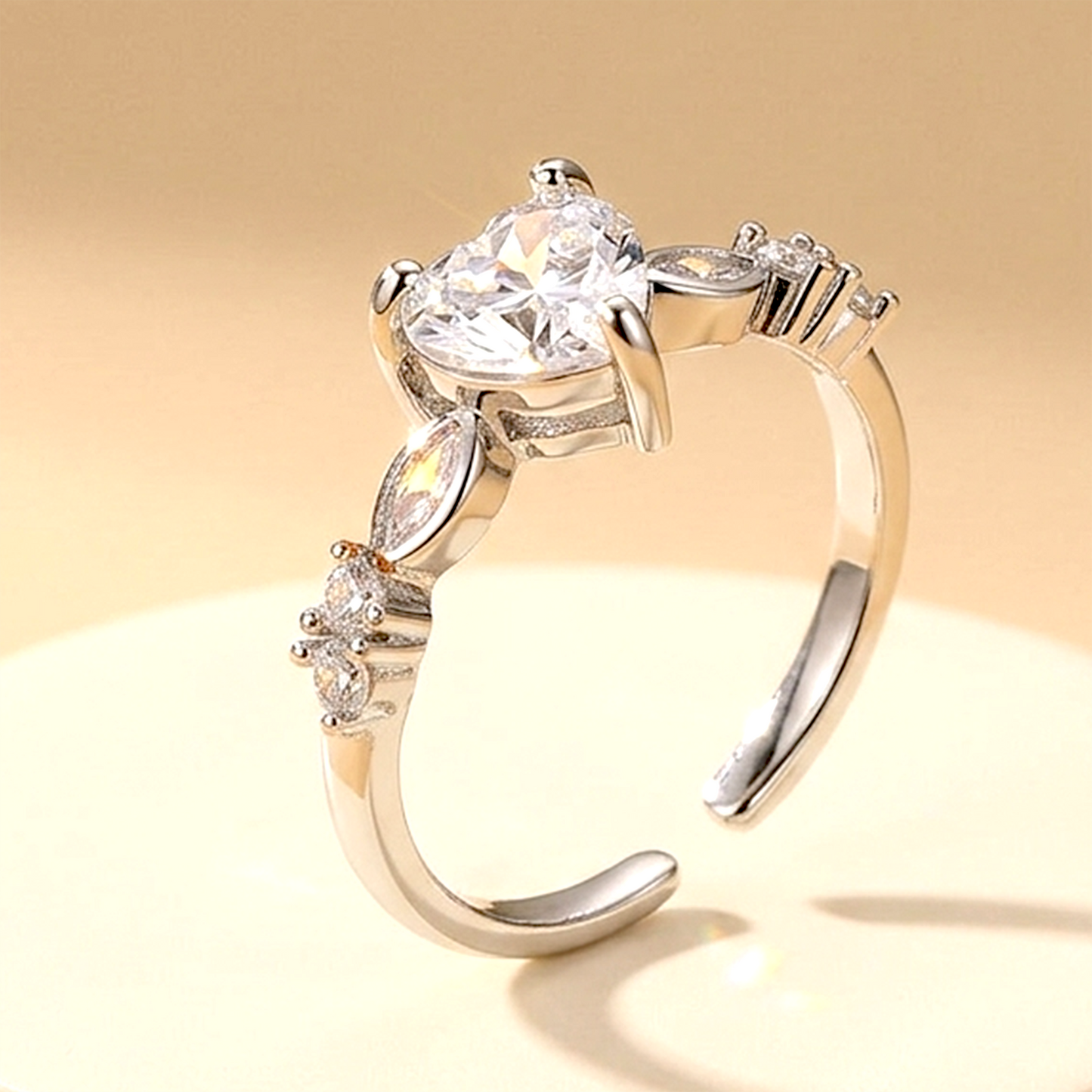 Celestial Romance: Anti-Tarnish Heart &amp; Marquise Vine Ring